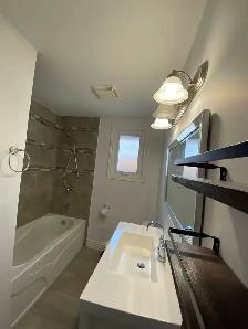 The main unit of house for rental - Photo 7