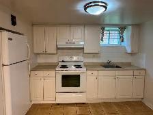 Room for rent - Share home near Subway - Photo 2