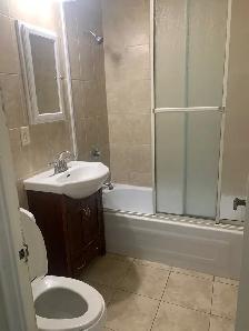 Bathurst/Finch – 1 Bedroom Apt  w/Parking Avail August 1st