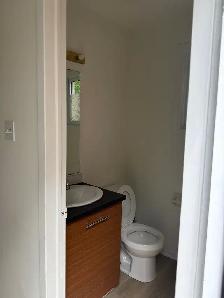 SPACIOUS THREE BEDROOM TOWNHOME IN WESTMOUNT - Photo 6