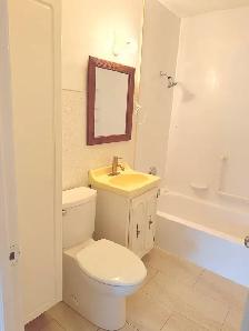 Room for Rent - Photo 2