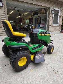 john deere d130 lawn tractor - Photo 3