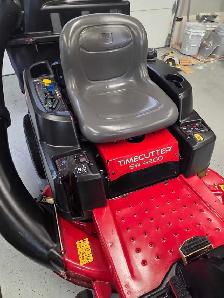 toro 42' zero turn with bagger! - Photo 6