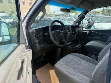 2017 GMC SAVANA 2500 - Photo 3