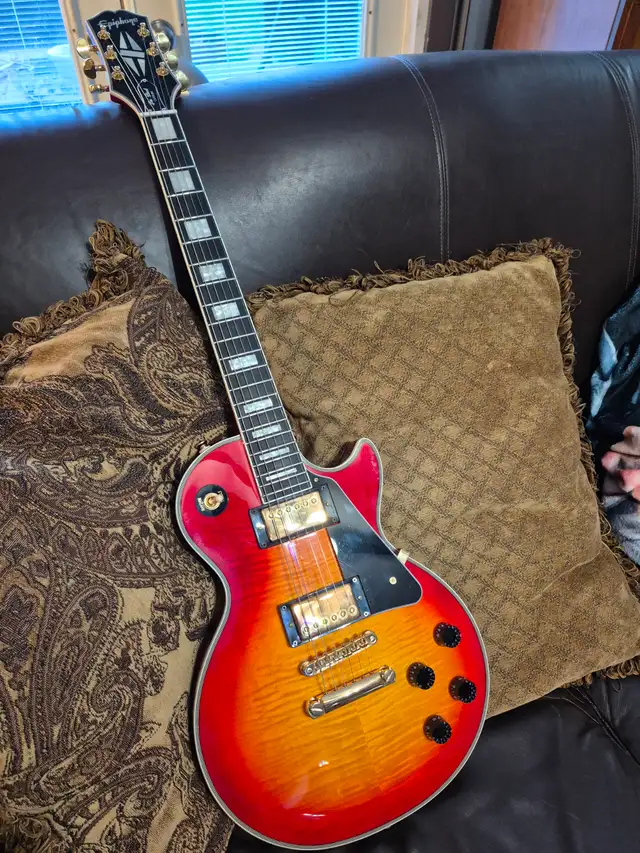 Epiphone Les Paul Custom