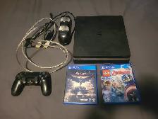 500GB PS4 SLIM   2 GAMES!