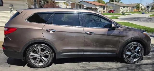 2015 Hyundai Santa Fe XL Limited edition