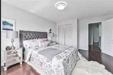 Scarborough upper level Master bedroom for rent,  starts July 1. - Photo 2