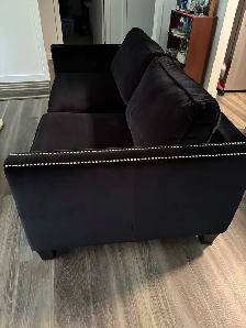 black couch - Photo 2