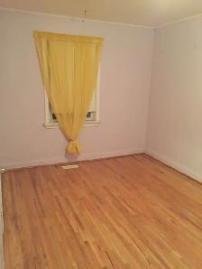 Private Room for Rent, steps to Subway and Dufferin mall - Photo 2