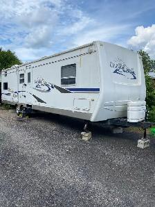 2003 Colorado Dutchmen 31BH