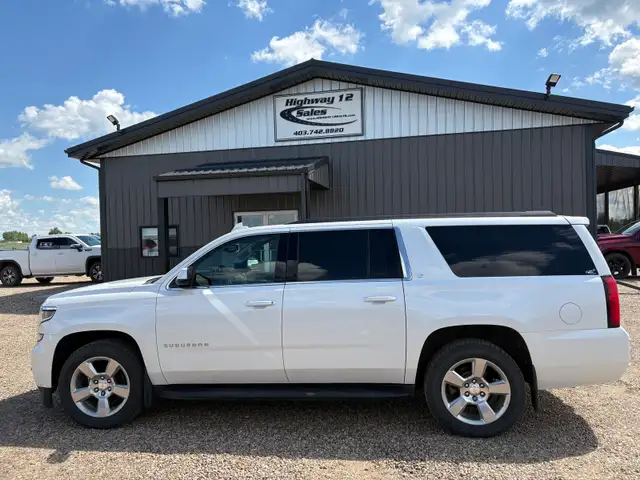 2019 Chevrolet Suburban LT 'DVD & Sunroof'