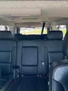 2019 Chevrolet Suburban LT 'DVD & Sunroof' - Photo 18