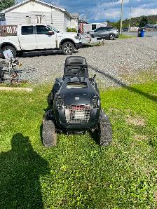 Riding mower - Photo 5