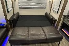 2020 Forest River Cardinal 3780LFLE – Pre-Owned 5th Wheel - Photo 16