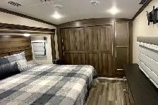 2020 Forest River Cardinal 3780LFLE – Pre-Owned 5th Wheel - Photo 34