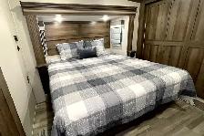 2020 Forest River Cardinal 3780LFLE – Pre-Owned 5th Wheel - Photo 35