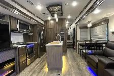 2020 Forest River Cardinal 3780LFLE – Pre-Owned 5th Wheel - Photo 41