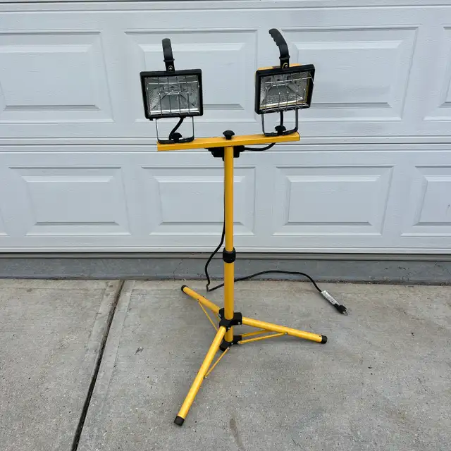 Dual Head Halogen Work Light