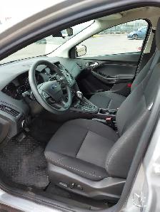 2016 Ford Focus Hatchback - Photo 5