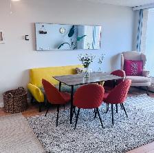 Modern Dining Table   Stylish and Super Comfortable Chairs Set