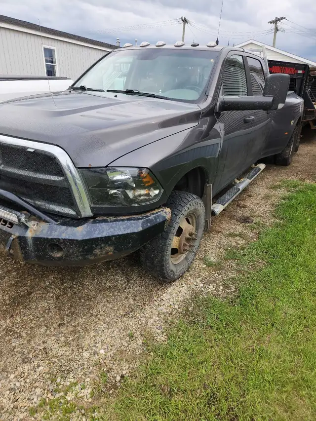 2018 dodge 3500 dually
