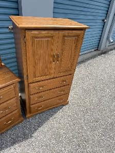 NICE OAK BEDROOM SET - Photo 4