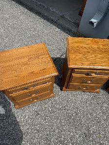 NICE OAK BEDROOM SET - Photo 2