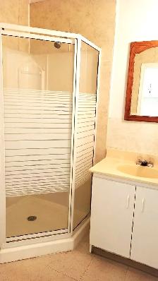 $1,265 – Spacious 690 sq ft 1-Bedroom – 1 Block from Waterfront - Photo 10