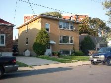 Renovated 1-BR Central Apartment – Heat & Parking Included