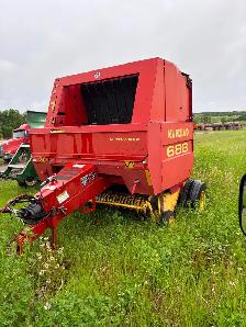 New Holland 688 Round Baler - Photo 2