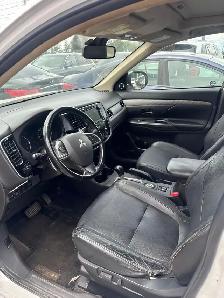 Mitsubishi Car - Photo 2