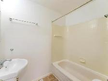 4 Bes 1.5 Bath - House for rent - Photo 10