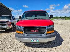 2013 GMC 2500 Van - Photo 2