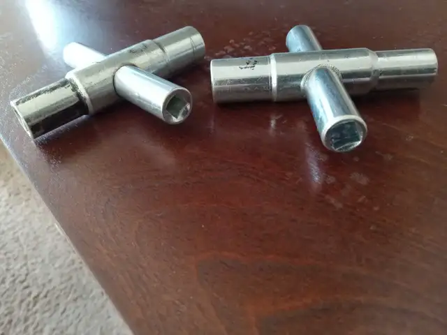 4 Way Sillcock Keys X 2 pieces