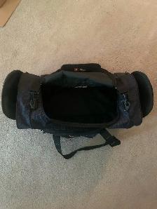 Brand new Wilson duffel bag! - Photo 2