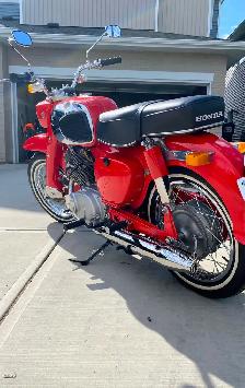 ANTIQUE MOTORCYCLE - Photo 2