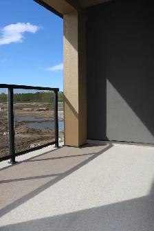 Bright and Modern 1 Bedroom Suite Available in Wolf Willow - Photo 2
