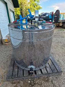 36 FRAME JONES SS HONEY EXTRACTOR FOR SALE