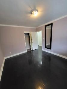 Room For Rent - Etobicoke, ON, M9R 3G2