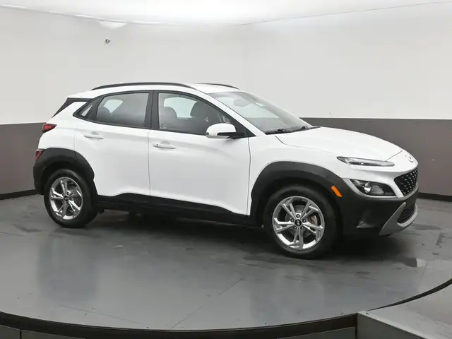 2023 Hyundai Kona Preferred FWD Heated Seats/Wheel, LKA/Blindspo