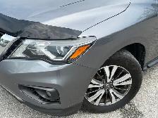2017 Nissan Pathfinder SL l 4WD l 3.5L l Sunroof l 28 Service Re - Photo 3