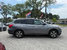 2017 Nissan Pathfinder SL l 4WD l 3.5L l Sunroof l 28 Service Re - Photo 8
