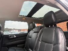 2017 Nissan Pathfinder SL l 4WD l 3.5L l Sunroof l 28 Service Re - Photo 16