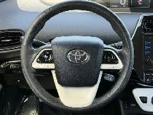 2018 Toyota Prius Auto, Exceptional Fuel Economy, FREE 3000 KM C - Photo 15
