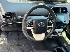 2018 Toyota Prius Auto, Exceptional Fuel Economy, FREE 3000 KM C - Photo 17