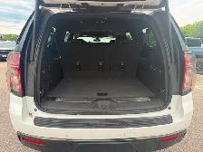 2021 Chevrolet Suburban RST BLACK GLOSS ACCENTS | AUTO EMERGE... - Photo 8