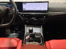 2025 BMW M3 - Photo 25