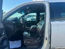 2017 Cadillac Escalade ESV Platinum - Photo 12
