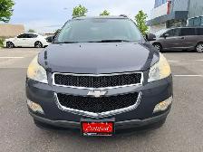 2012 Chevrolet Traverse 1LT Front-wheel Drive Automatic - Photo 2